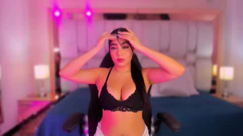 Snapshot of bela_cox chatting on 09/22/25, 11:56 Bela online show from 09/22/25, 11:56