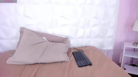 belaizza online show from 11/05/25, 07:58