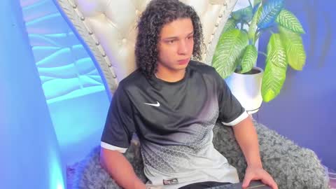 Snapshot of belamiramil chatting on 10/16/25, 10:22 independent model online show from 10/16/25, 10:22