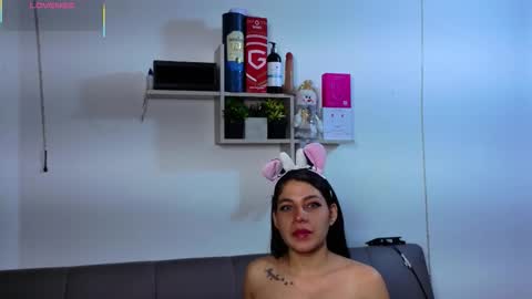 bela online show from 11/19/25, 04:40