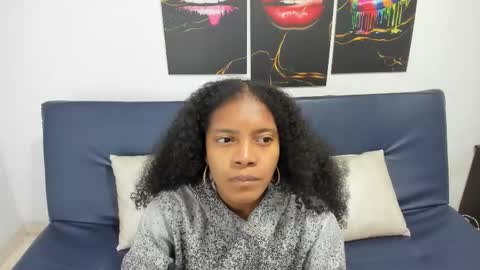 Snapshot of belen10 chatting on 12/21/25, 11:28 Belen online show from 12/21/25, 11:28