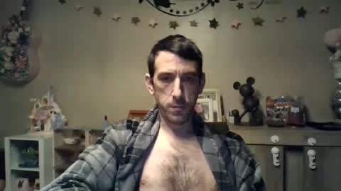 Snapshot of belgianboy33 chatting on 02/07/26, 04:27 Dreamcock online show from 02/07/26, 04:27