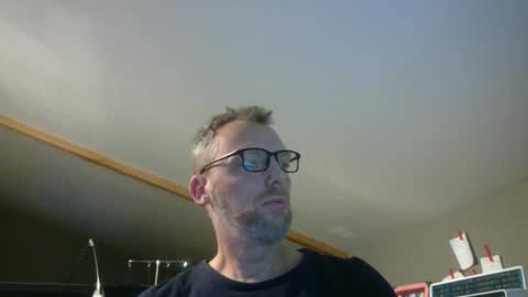 Snapshot of belgianordenary chatting on 11/19/25, 07:19 belgianordenary online show from 11/19/25, 07:19