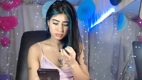 modelo independiente online show from 01/03/25, 02:32