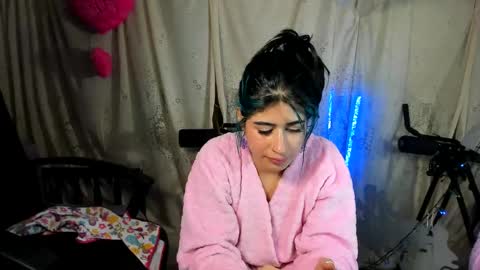 modelo independiente online show from 02/28/25, 03:04