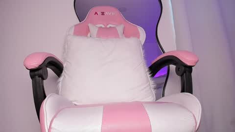 Snapshot of belkis_mills chatting on 01/18/25, 10:49  Belkis  online show from 01/18/25, 10:49