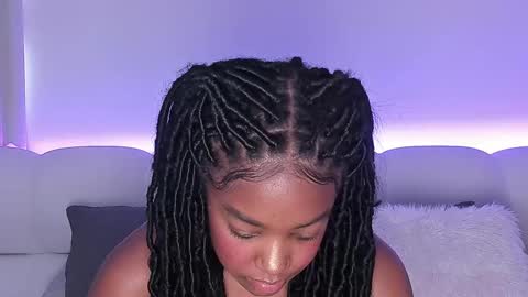 Snapshot of belkis_mills chatting on 02/20/25, 08:14  Belkis  online show from 02/20/25, 08:14