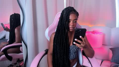 Snapshot of belkis_mills chatting on 09/11/25, 03:23  Belkis  online show from 09/11/25, 03:23