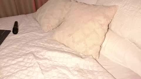  Belkis  online show from 12/16/25, 04:23