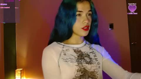 Snapshot of bell_art chatting on 10/15/25, 03:45 online show from 10/15/25, 03:45