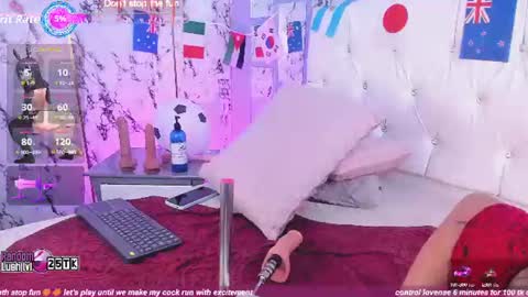 Snapshot of bell_rosee chatting on 06/30/26, 04:19 Bell online show from 06/30/26, 04:19