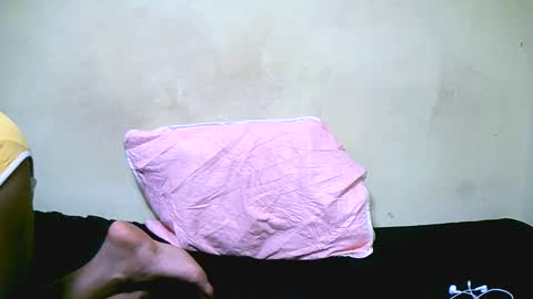 bella193999 online show from 12/13/24, 10:19