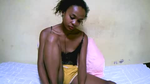 bella193999 online show from 12/21/24, 06:23