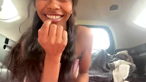 bella19sua online show from 09/10/25, 06:41