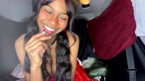 bella19sua online show from 11/22/25, 06:34