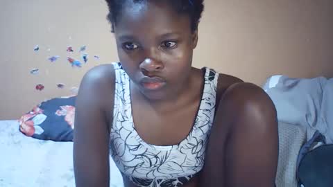 Bella online show from 11/28/25, 02:03