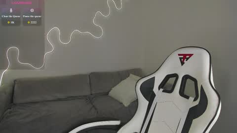 Snapshot of bella__sss chatting on 03/15/26, 03:23 Hi I am Bella online show from 03/15/26, 03:23