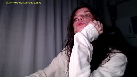 Snapshot of bella_alice chatting on 10/07/25, 08:06 Alicia Belvedere online show from 10/07/25, 08:06