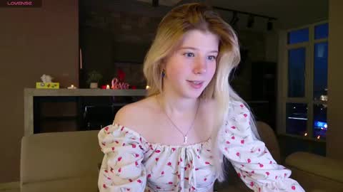 Bella online show from 03/12/25, 04:35