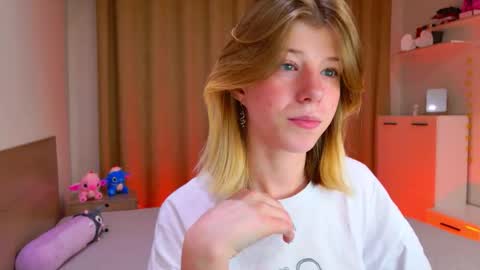 Bella online show from 10/23/25, 09:46