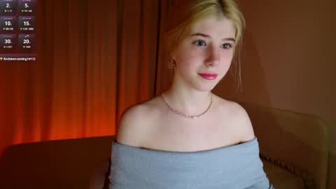 Snapshot of bella_amoury chatting on 04/20/26, 05:16 Bella online show from 04/20/26, 05:16