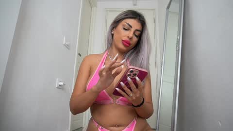 Emma  Bella online show from 09/25/25, 11:30