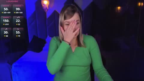 Snapshot of bella_cosmos chatting on 03/06/25, 01:46 Bella online show from 03/06/25, 01:46