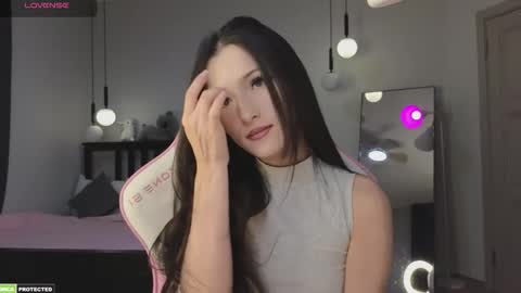 Bella next stream December 2 at 9pm gmt online show from 10/14/25, 03:07