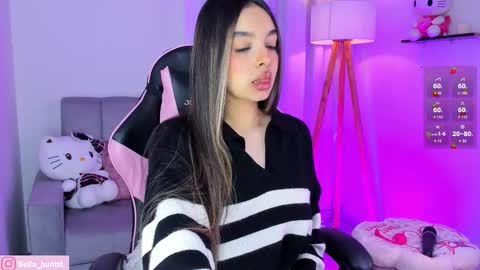 Snapshot of bella_hunteer chatting on 03/18/26, 06:49 bella igbella hunttt online show from 03/18/26, 06:49