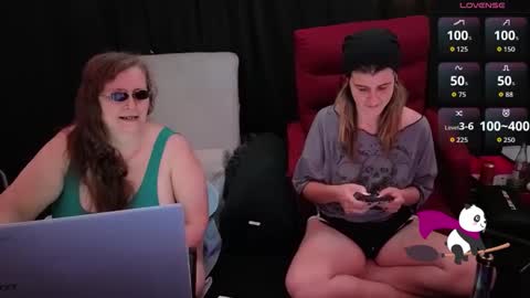 Bella James online show from 10/28/25, 06:43