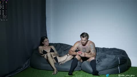 Snapshot of bella_john_grey chatting on 06/19/26, 01:59 online show from 06/19/26, 01:59