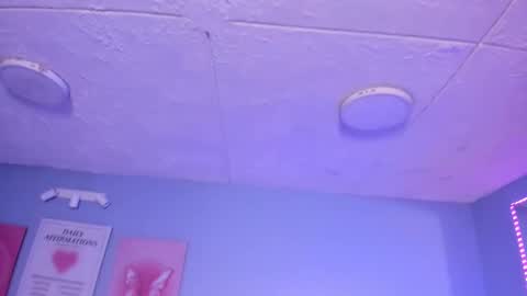  Bella  online show from 01/12/26, 07:30