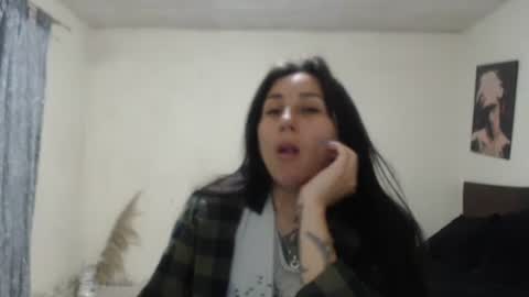 Snapshot of bella_luna34 chatting on 06/03/26, 03:42 bella_luna34 online show from 06/03/26, 03:42