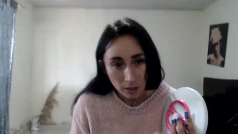 Snapshot of bella_luna34 chatting on 06/03/26, 04:45 bella_luna34 online show from 06/03/26, 04:45