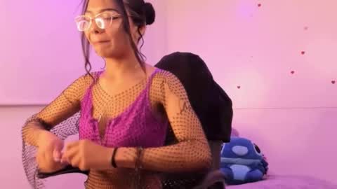 Snapshot of bella_miller1 chatting on 03/23/26, 05:50 Bella online show from 03/23/26, 05:50