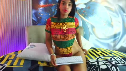 Snapshot of bella_moonlight_cr chatting on 05/30/26, 11:46 BELLA online show from 05/30/26, 11:46