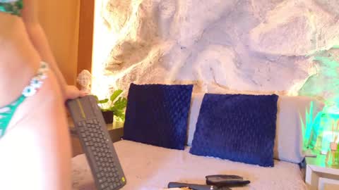 Snapshot of bella_mush chatting on 05/04/26, 10:06 BELLA online show from 05/04/26, 10:06