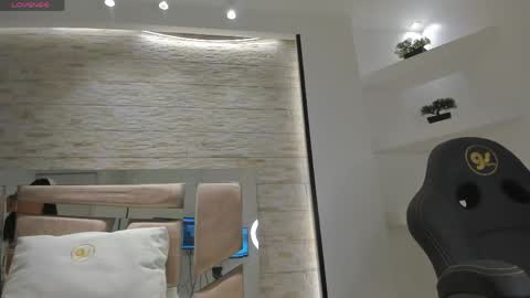  BELLA  online show from 04/14/26, 04:51