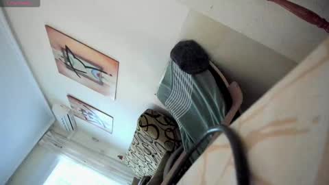 Snapshot of bella_pocahontas3 chatting on 02/22/25, 05:35 bella_pocahontas3 online show from 02/22/25, 05:35