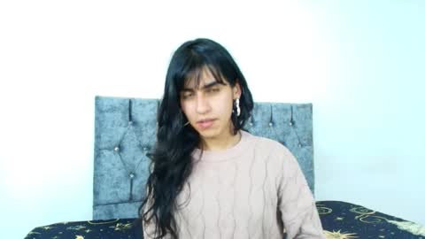 Snapshot of bella_poisonous chatting on 09/25/25, 02:48 Bella online show from 09/25/25, 02:48