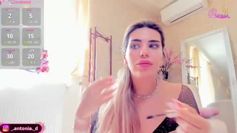 Snapshot of bella_posh chatting on 06/15/26, 06:59 bella_posh online show from 06/15/26, 06:59