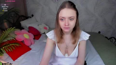 Snapshot of bella_ramsi chatting on 03/23/26, 12:58 Linda Bella online show from 03/23/26, 12:58