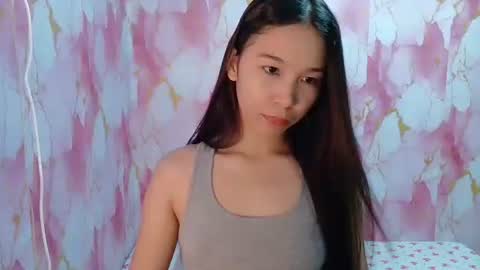 Snapshot of bella_saero chatting on 03/19/26, 01:48 bella online show from 03/19/26, 01:48