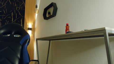     online show from 07/09/26, 08:13