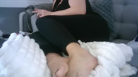 bella_sexy_feet online show from 01/15/25, 03:07