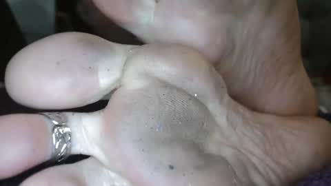 bella_sexy_feet online show from 02/23/25, 07:49