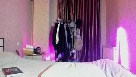 Snapshot of bella_sims chatting on 04/09/26, 06:24 bella sims online show from 04/09/26, 06:24