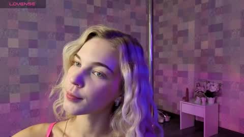 Bella online show from 11/19/25, 12:54