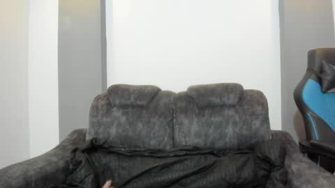 Snapshot of bella_sumers chatting on 05/08/26, 08:14 Bella online show from 05/08/26, 08:14
