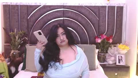 Snapshot of bella_taylor_a chatting on 03/23/26, 10:03 Bella Taylore online show from 03/23/26, 10:03